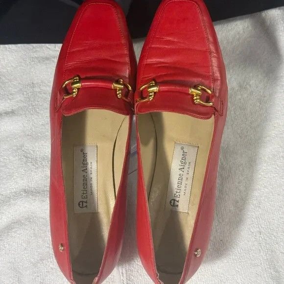Etienne Aigner Bold Red heels W/Gold Accents Carddington Sz 7.5 - Picture 1 of 5